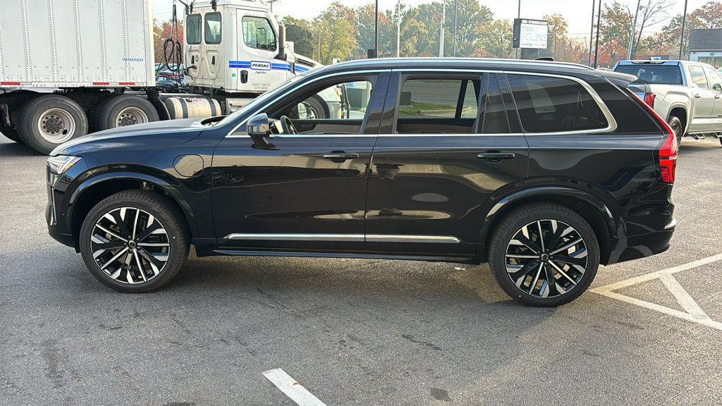 New 2027 Volvo XC90 T8 Ultra AWD/4WD image 3