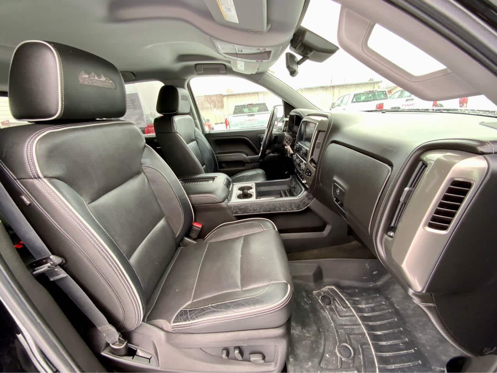 Used 2018 Chevrolet Silverado 1500 High Country image 19