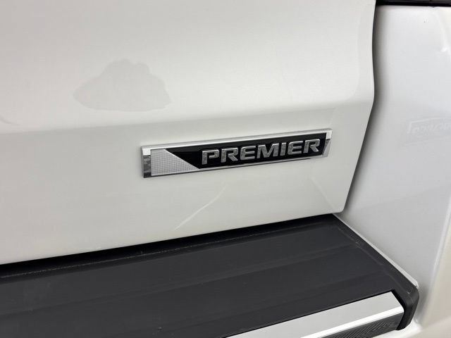 Used 2018 Chevrolet Tahoe Premier AWD/4WD image 14