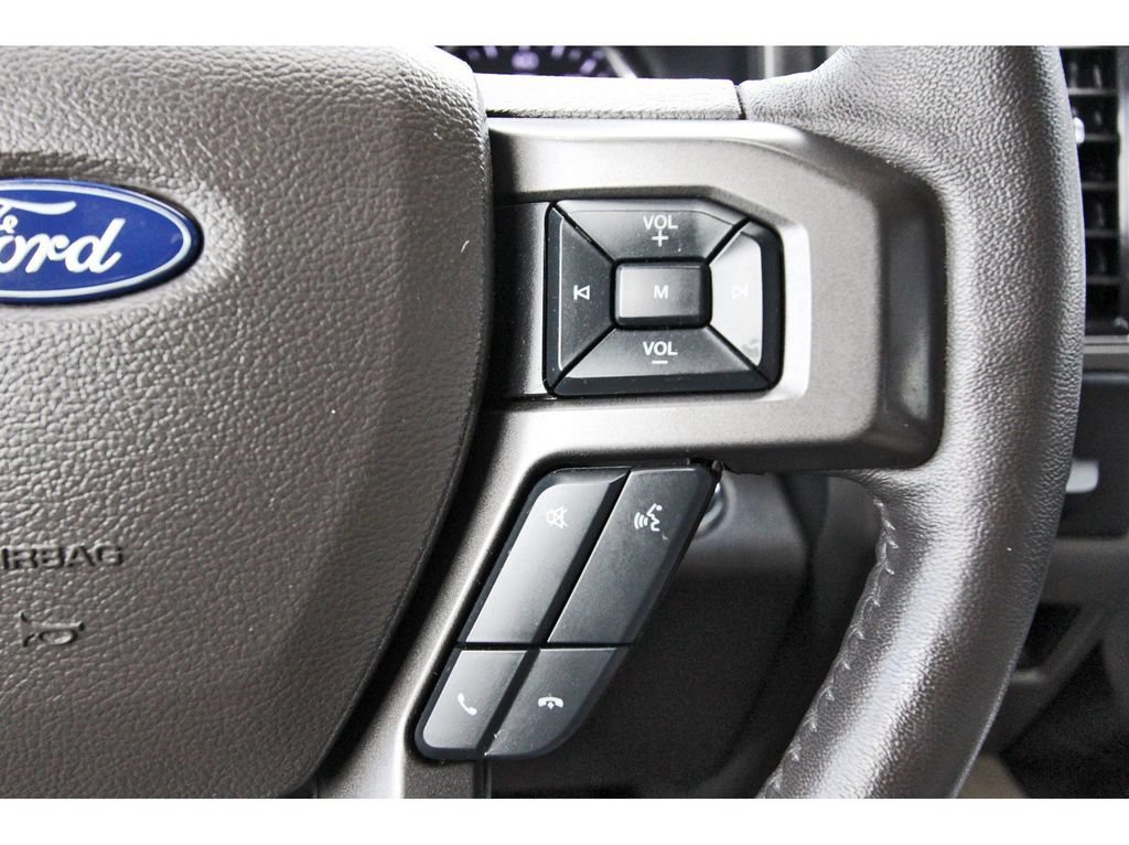Used 2018 Ford Expedition XLT w/ Equipment Group 202A RWD image 19