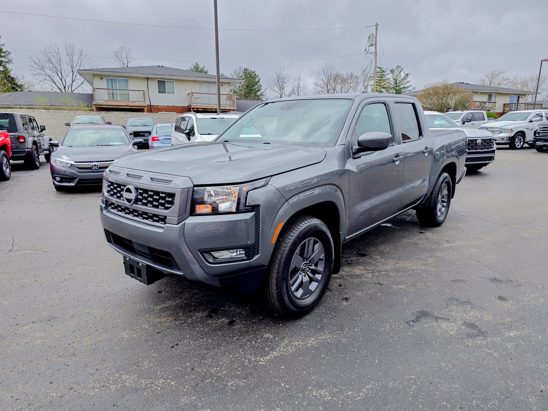 Used 2025 Nissan Frontier SV w/ SV Convenience Package RWD image 9