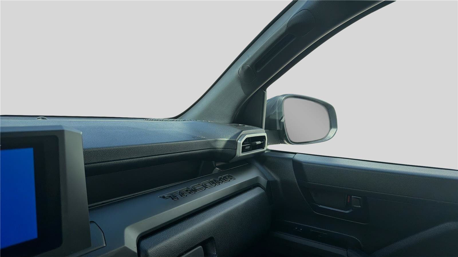 Used 2024 Toyota Tacoma SR AWD/4WD image 10