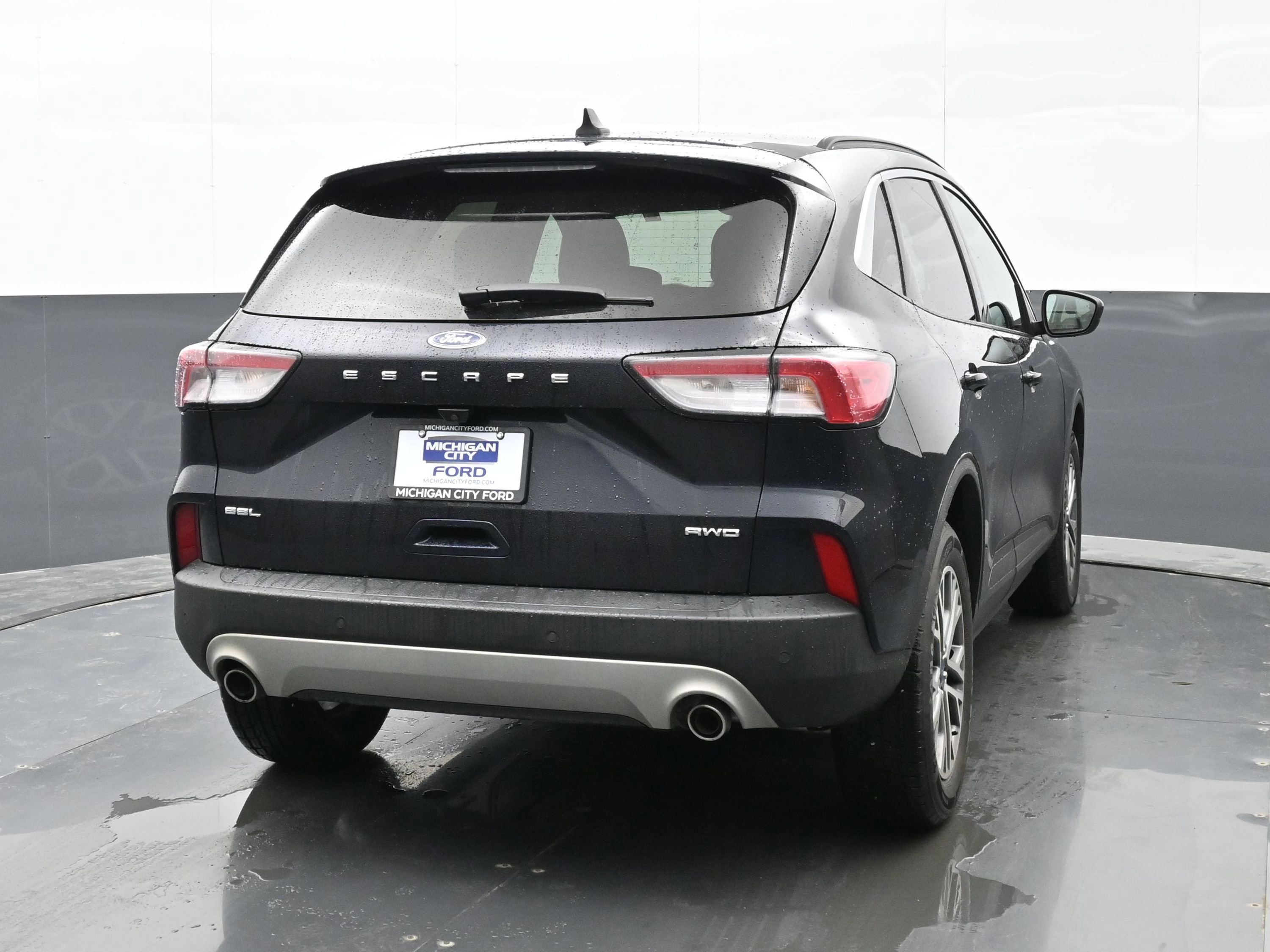 Used 2021 Ford Escape SEL image 7