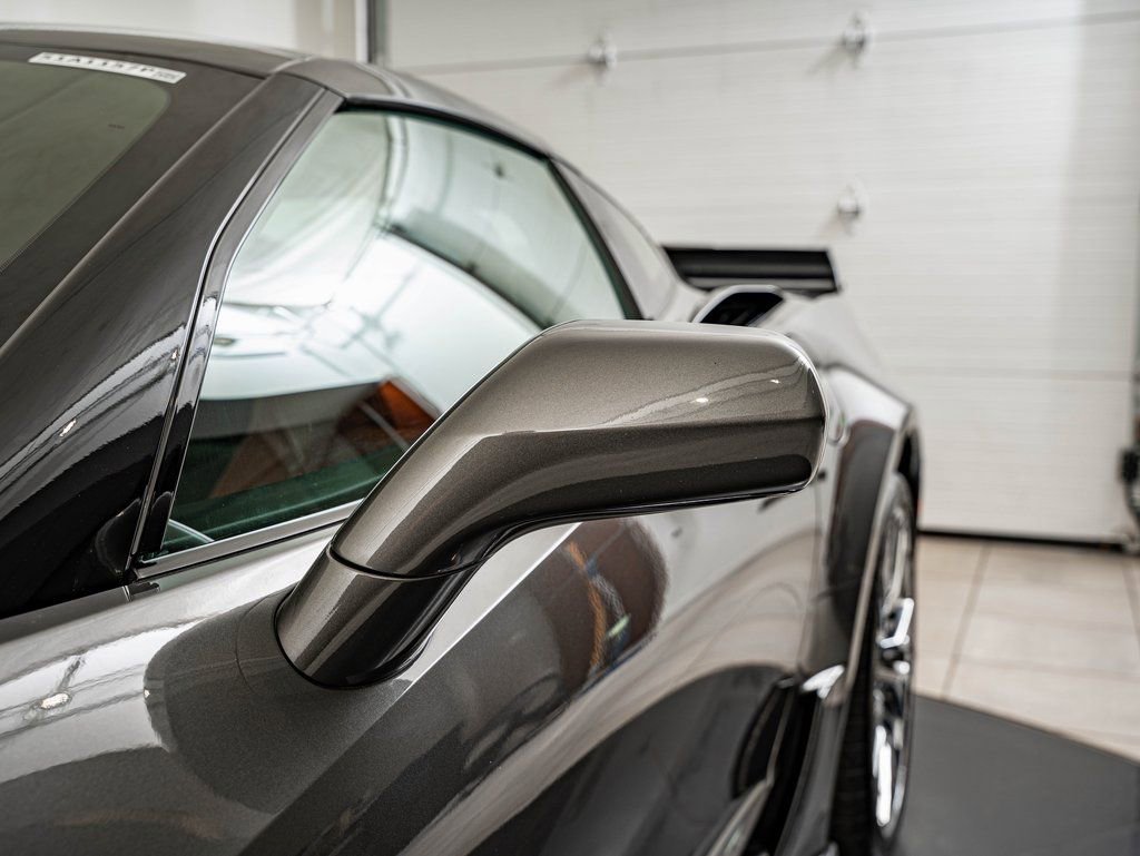 Used 2015 Chevrolet Corvette Z06 image 15