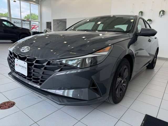 Used 2023 Hyundai Elantra SEL FWD image 34