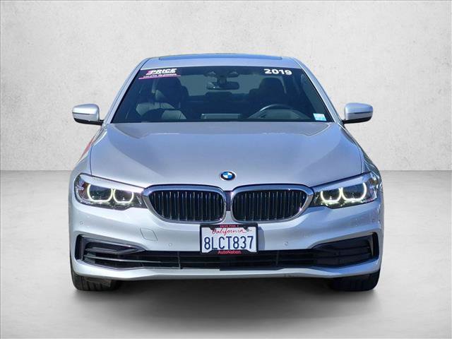 Used 2019 BMW 530e w/ Convenience Package RWD image 2