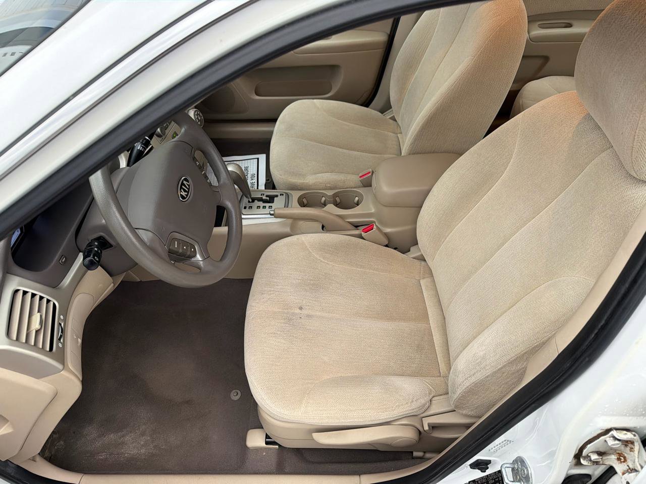 Used 2008 Kia Optima LX image 8