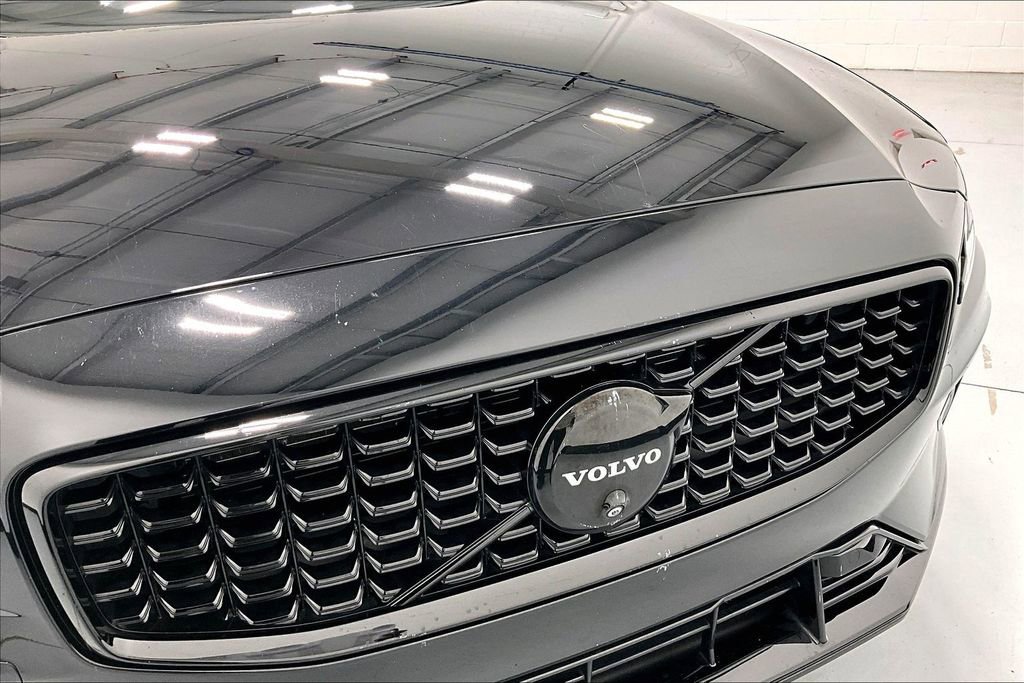 Used 2024 Volvo S60 B5 Plus w/ Protection Package Premier image 37