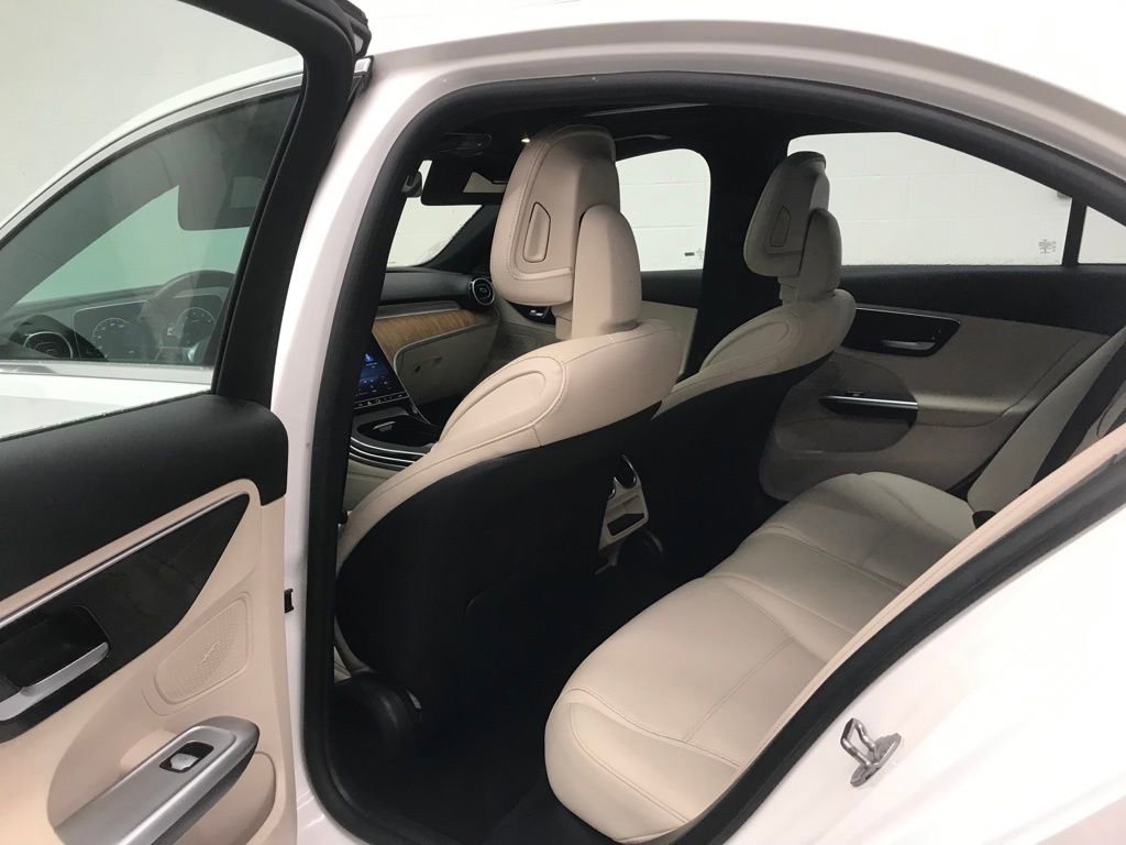 Used 2023 Mercedes-Benz C 300 4MATIC Sedan image 24