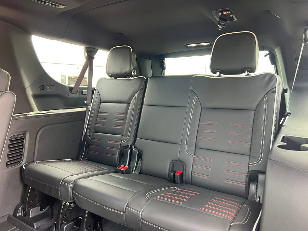 New 2026 GMC Yukon XL AT4 Ultimate w/ LPO, Illumination Package AWD/4WD image 7