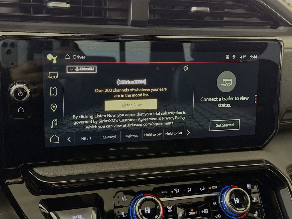 Used 2024 GMC Sierra 2500 AT4 w/ AT4 Premium Plus Package image 17