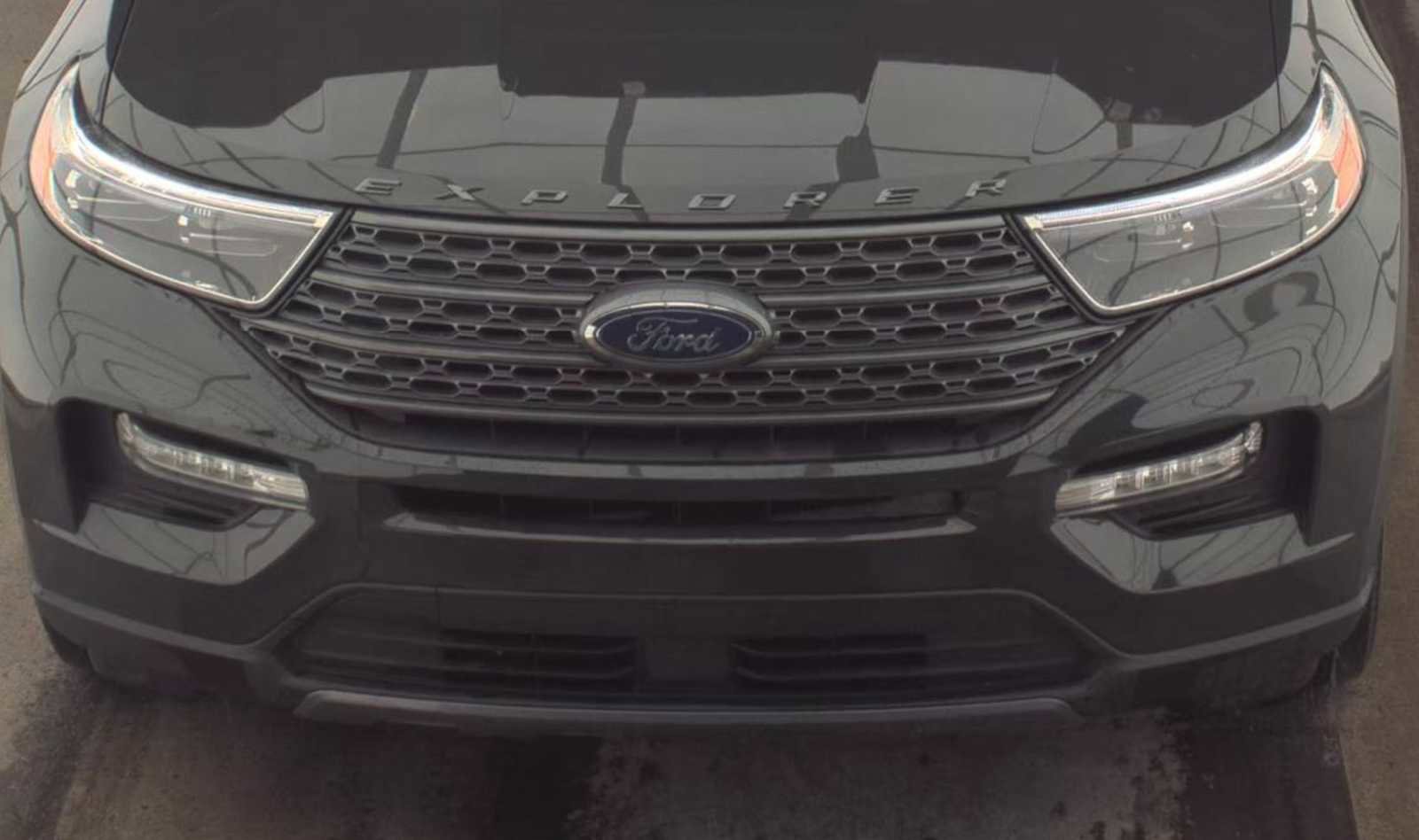 Used 2023 Ford Explorer XLT w/ Equipment Group 202A image 23
