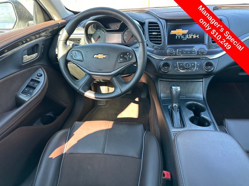 Used 2015 Chevrolet Impala LT w/ Convenience Package image 17