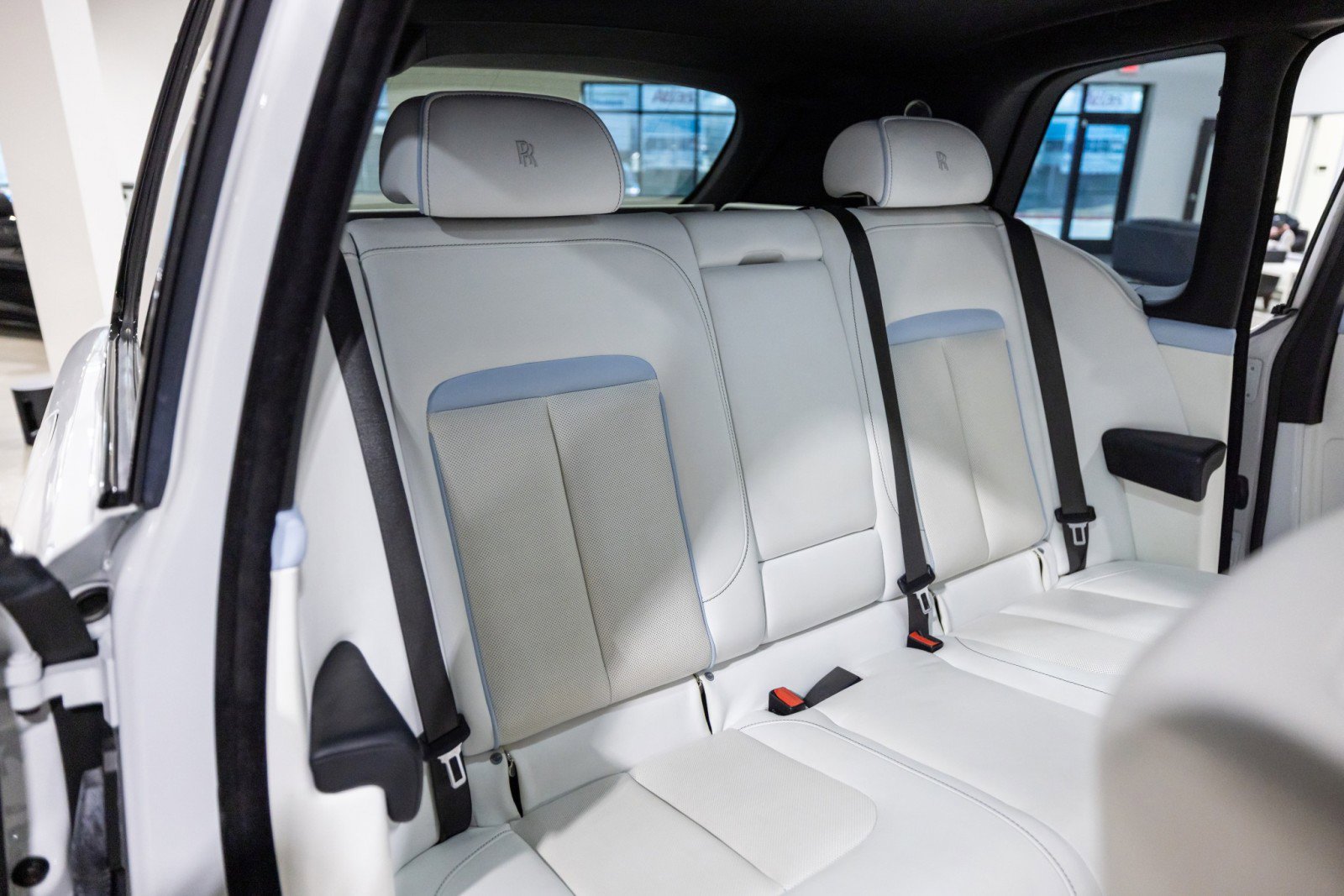 Used 2019 Rolls-Royce Cullinan image 34