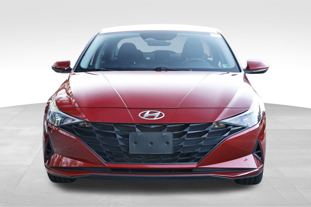 Used 2023 Hyundai Elantra SEL w/ Cargo Package image 8