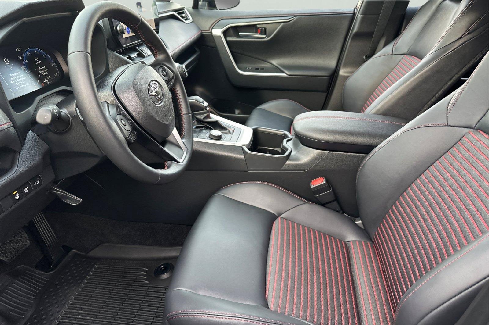 Certified 2025 Toyota RAV4 XSE image 15