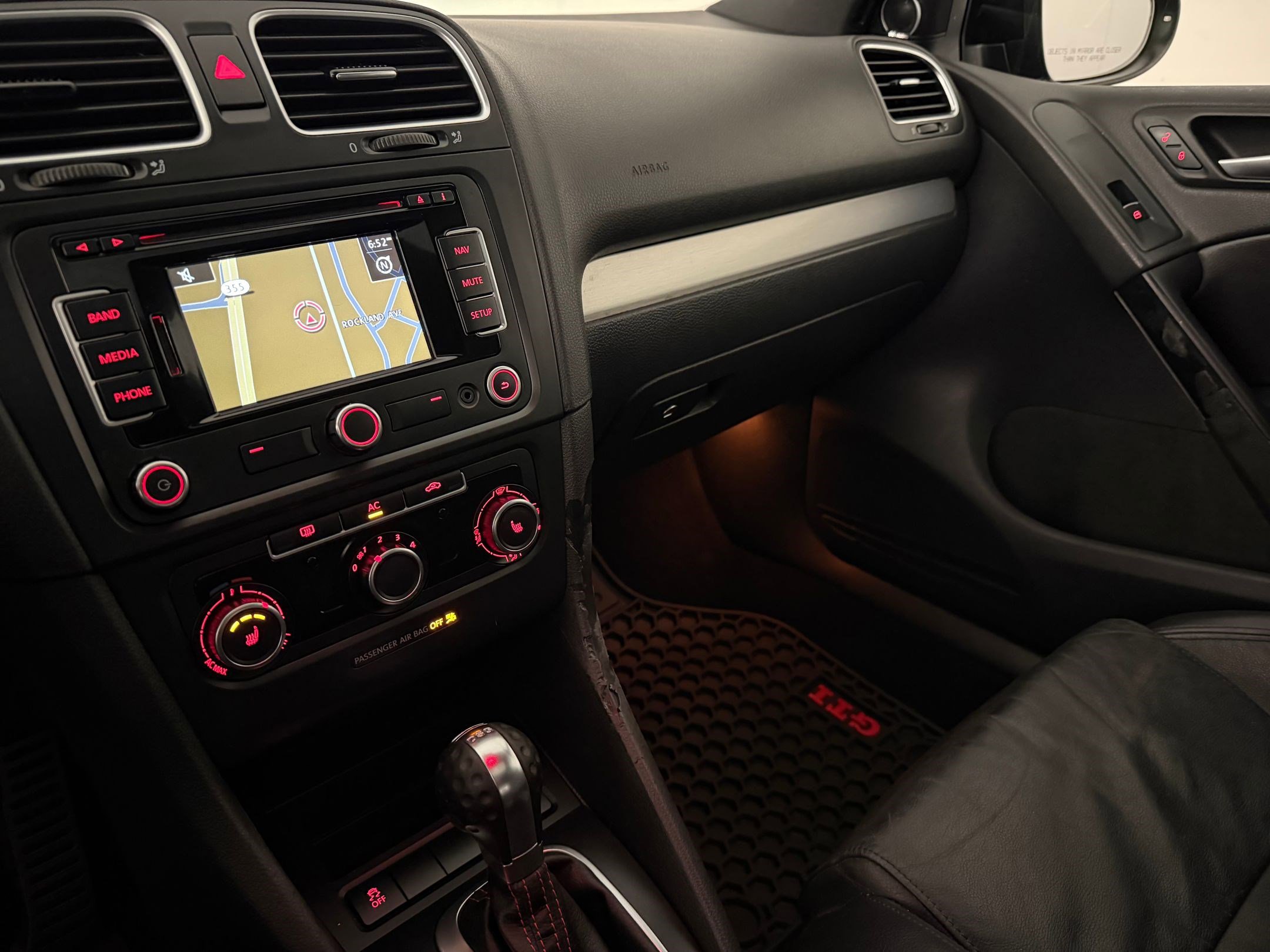 Used 2012 Volkswagen GTI Autobahn FWD image 23