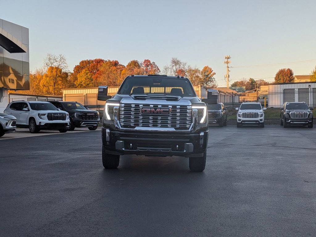New 2026 GMC Sierra 2500 Denali w/ Max Trailering Package AWD/4WD image 2