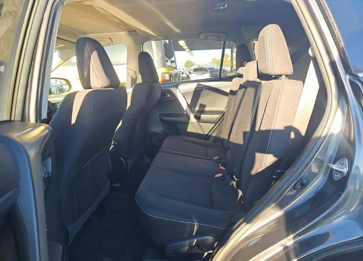 Used 2018 Toyota RAV4 XLE FWD image 11