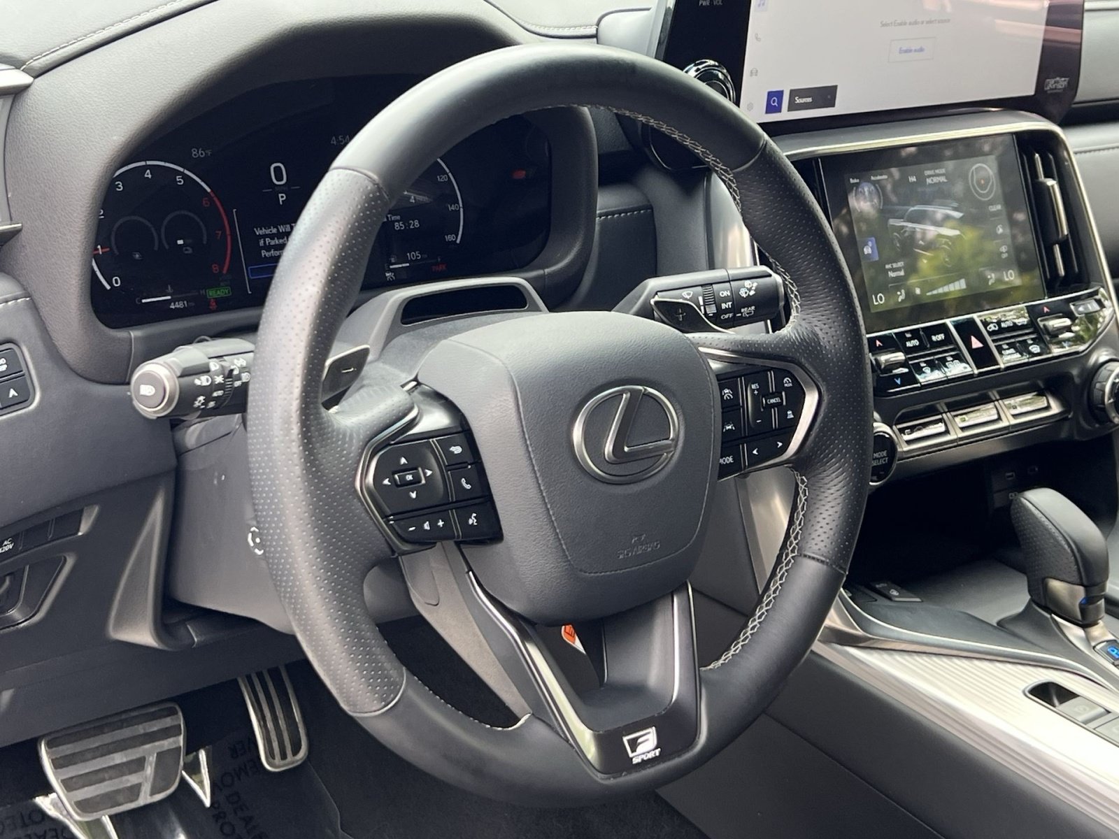 Used 2025 Lexus LX 700h F Sport AWD/4WD image 21
