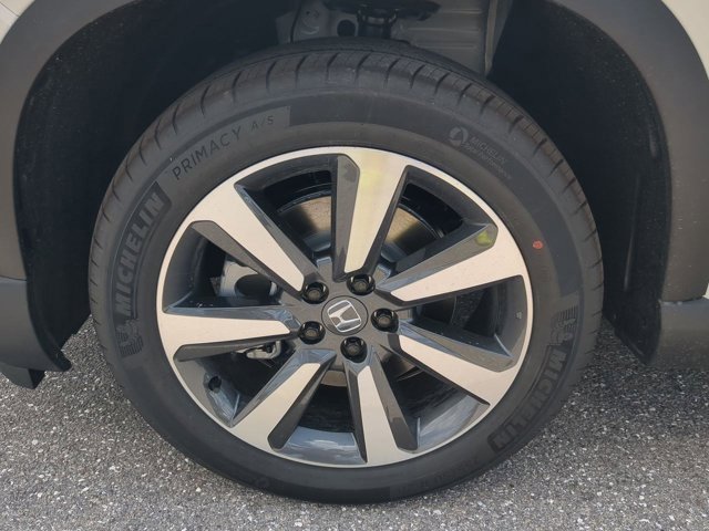 New 2025 Honda Pilot Touring image 10