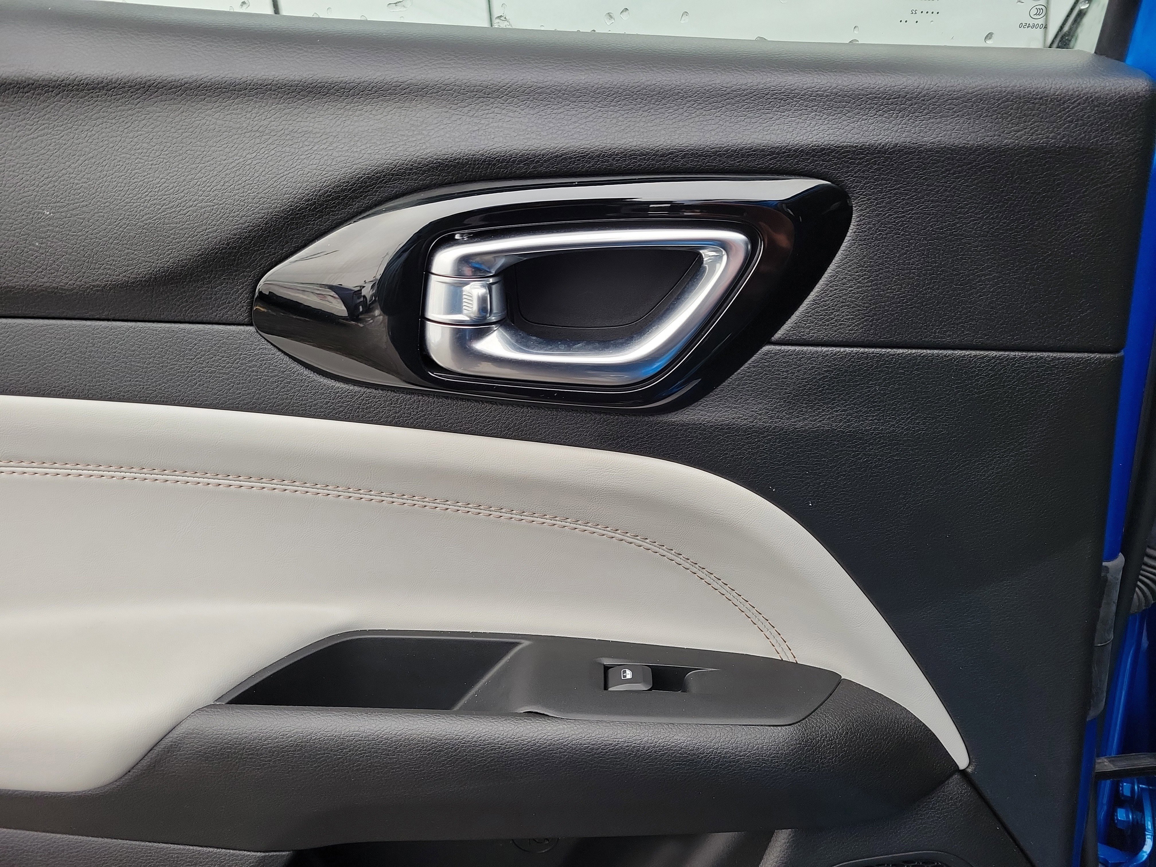 Used 2022 Jeep Compass Limited image 12