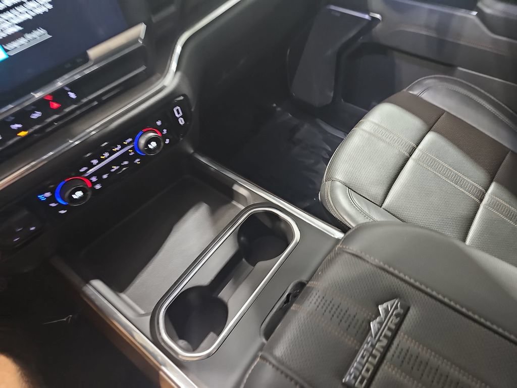 Certified 2024 Chevrolet Silverado 2500 High Country w/ High Country Premium Package AWD/4WD image 26