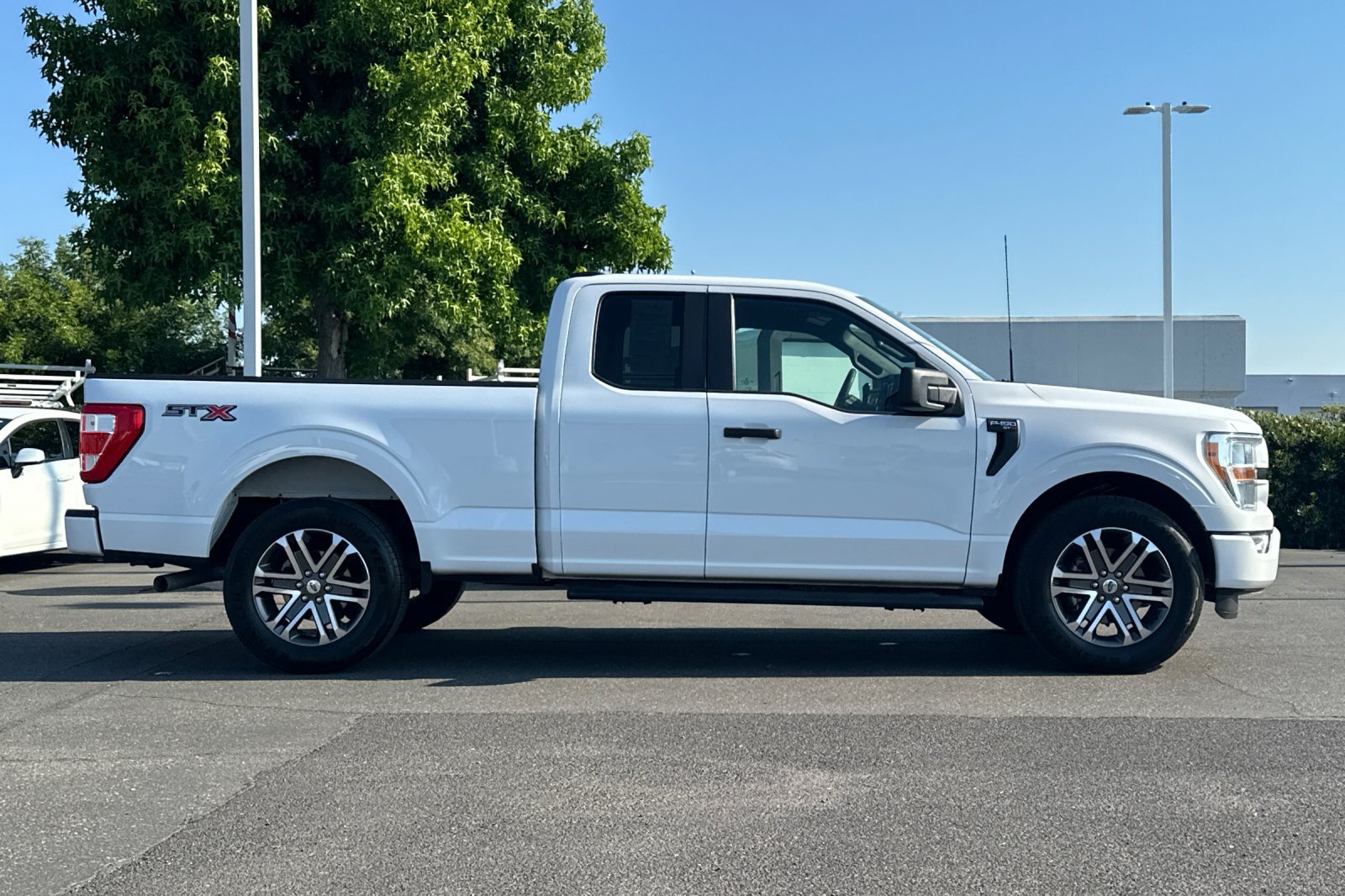 Used 2022 Ford F150 XL w/ STX Appearance Package RWD image 3
