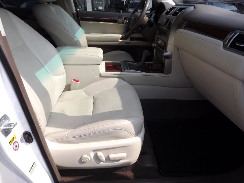 Used 2013 Lexus GX 460 image 36
