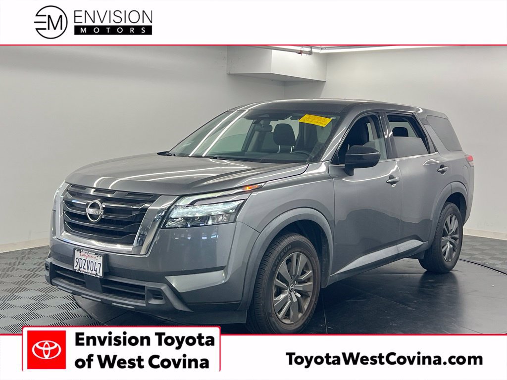Used 2023 Nissan Pathfinder S FWD image 1