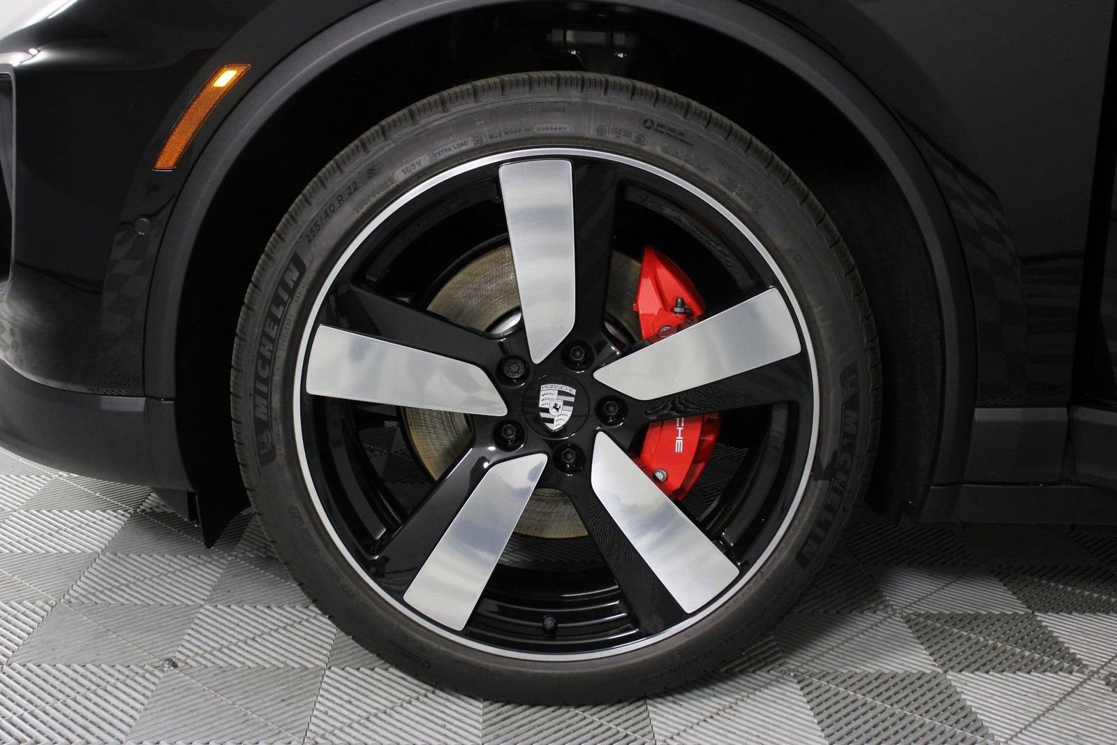 New 2026 Porsche Macan 4S Electric image 17