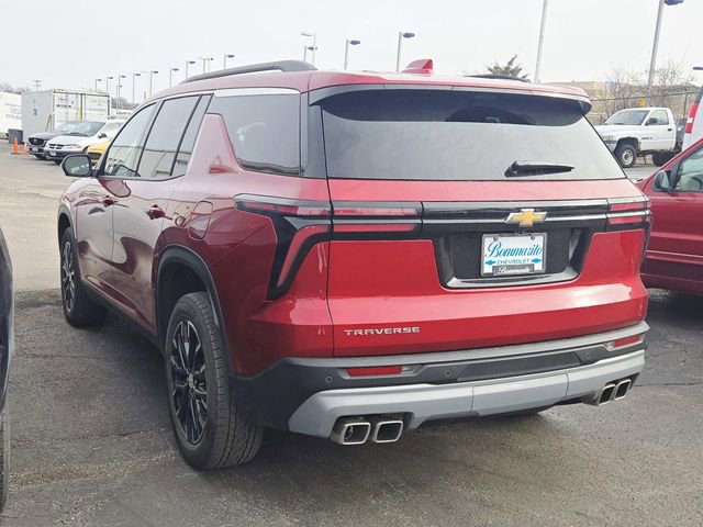 Used 2026 Chevrolet Traverse LT w/ Sun and Wheel Package image 3