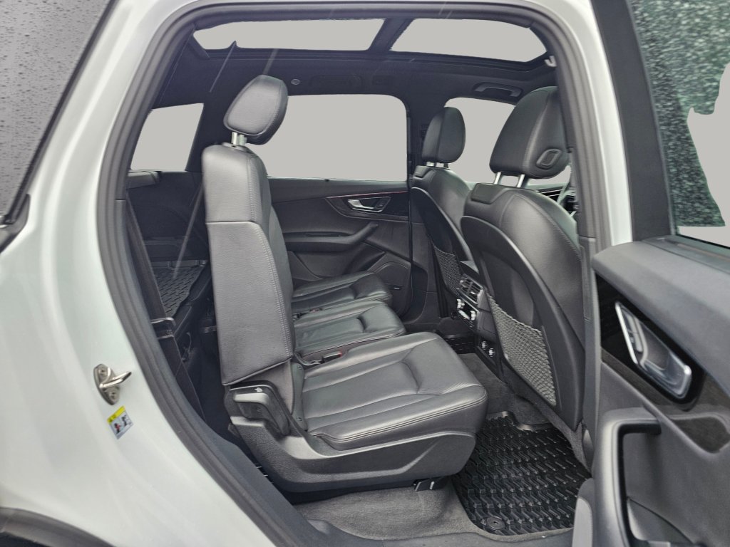 Used 2019 Audi Q7 3.0T Prestige w/ Prestige Package AWD/4WD image 25