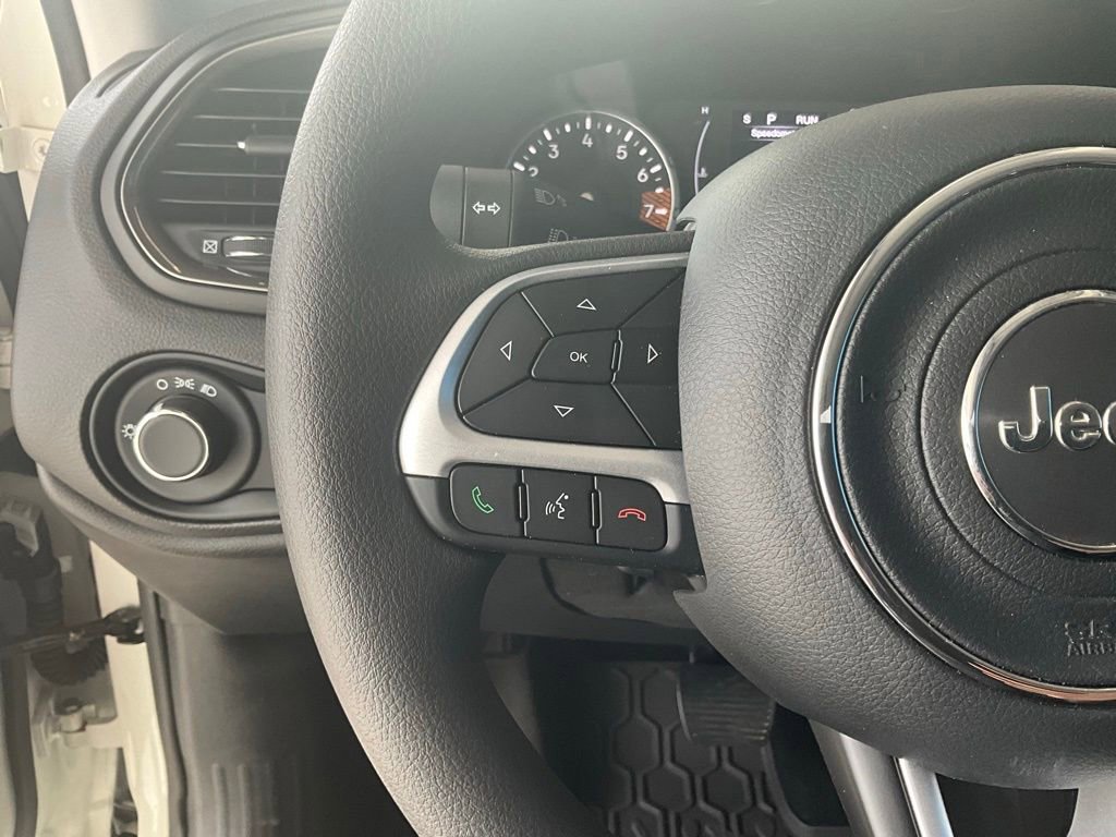 Used 2023 Jeep Renegade Latitude image 25