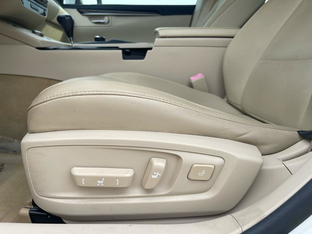Used 2013 Lexus ES 350 w/ Premium Pkg FWD image 24