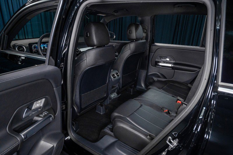 New 2025 Mercedes-Benz GLB 250 image 24