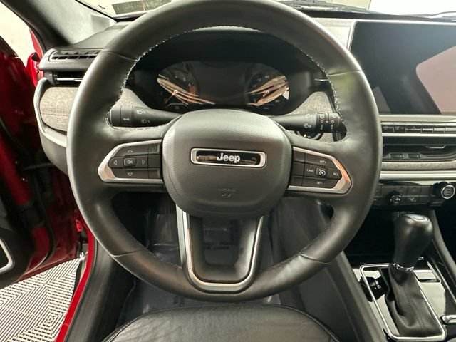 Used 2023 Jeep Compass Latitude AWD/4WD image 6