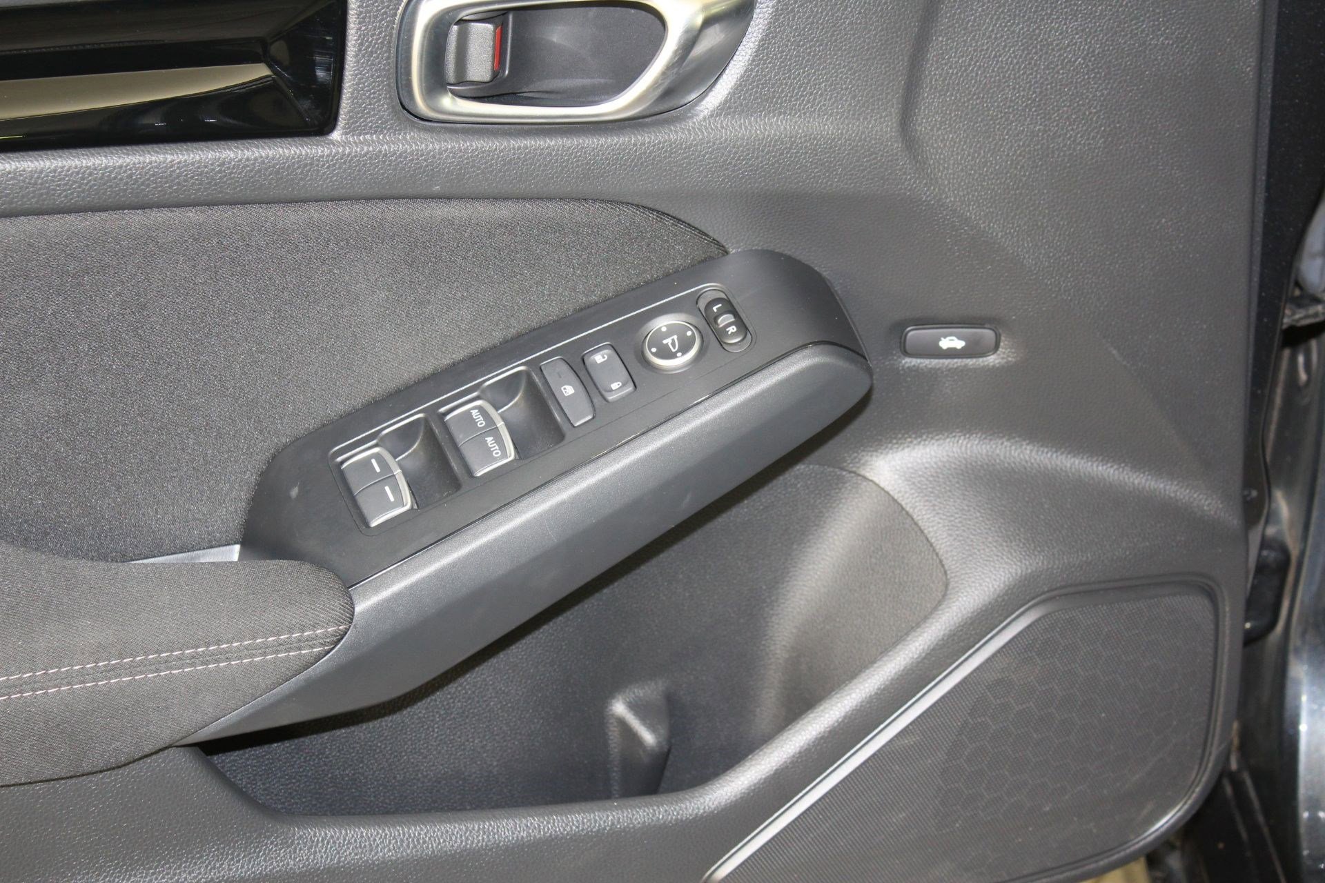 Used 2023 Honda Civic EX image 22