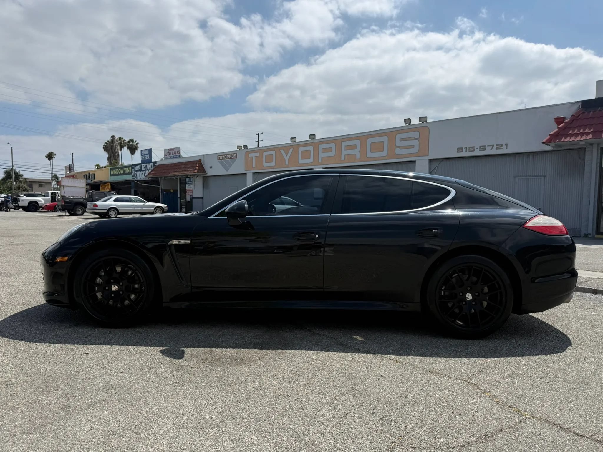 Used 2010 Porsche Panamera S RWD image 3