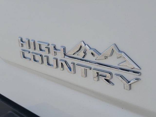 Used 2024 Chevrolet Silverado 3500 High Country w/ High Country Premium Package AWD/4WD image 8