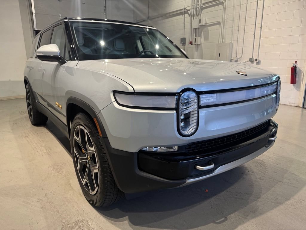 Used 2024 Rivian R1S Launch Edition AWD/4WD image 10