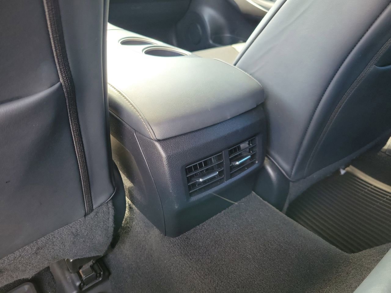 Used 2016 Lexus IS 200t w/ F Sport Package image 11