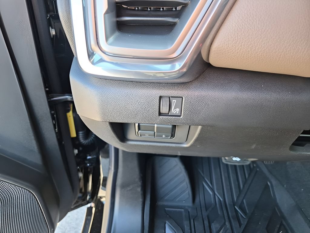 New 2026 GMC Canyon Denali w/ LPO, Denali Black Edition AWD/4WD image 39