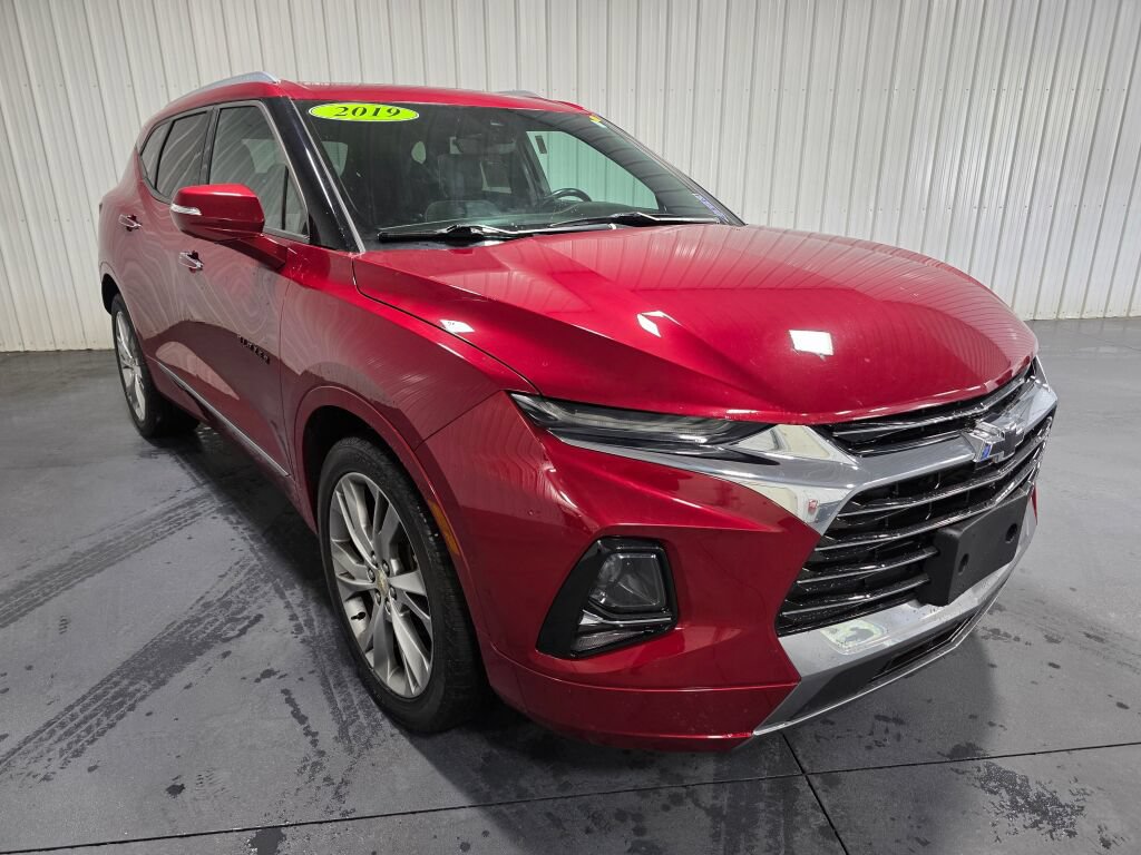 Used 2019 Chevrolet Blazer Premier w/ Sun and Wheels Package AWD/4WD video 2