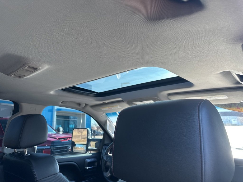 Used 2016 GMC Sierra 2500 SLT w/ Duramax Plus Package image 26