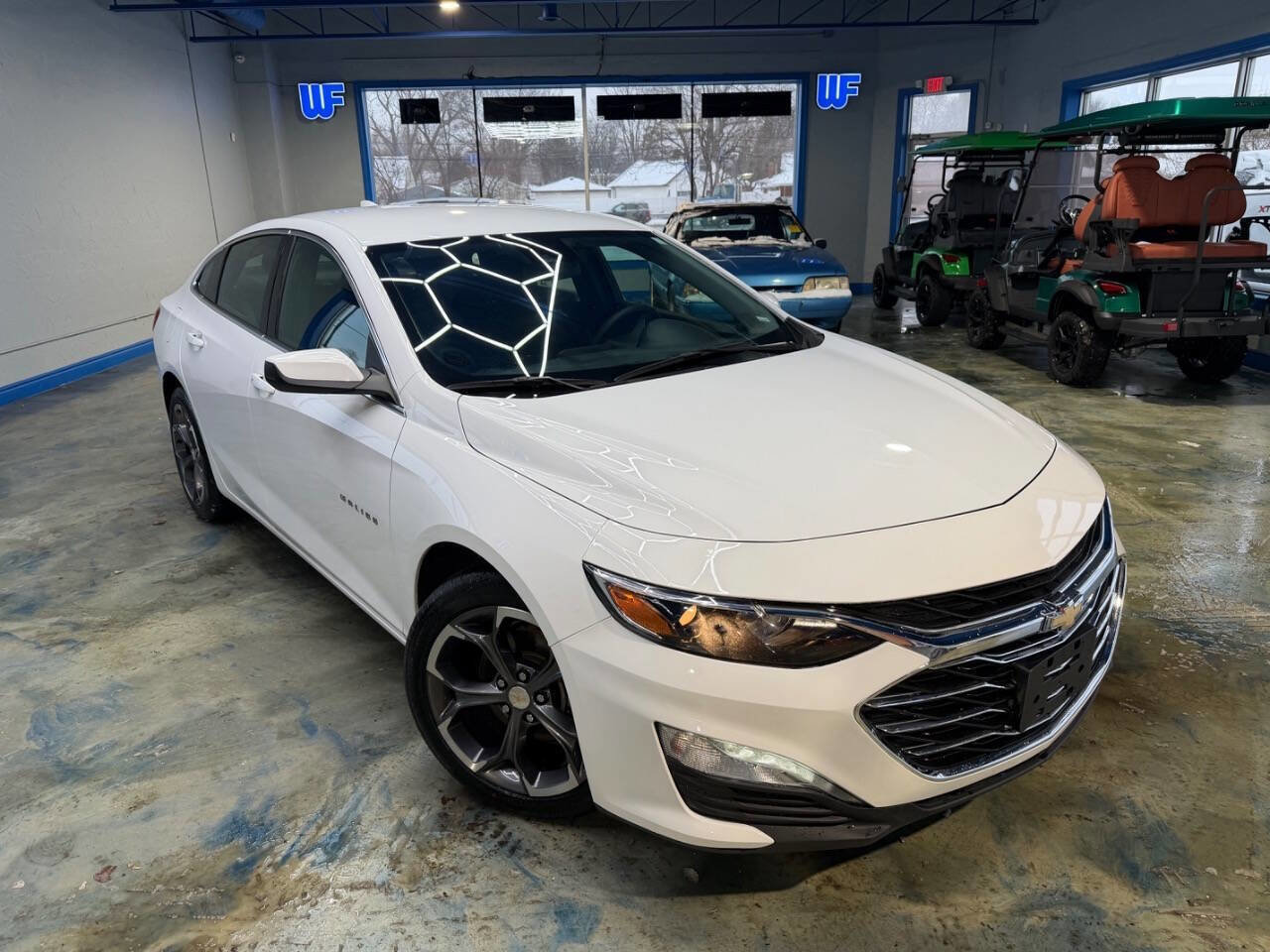 Used 2024 Chevrolet Malibu LT image 3
