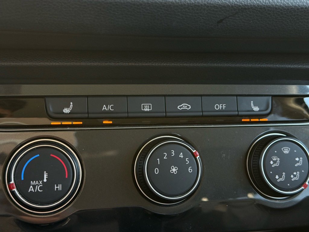 Used 2022 Volkswagen Tiguan S image 12