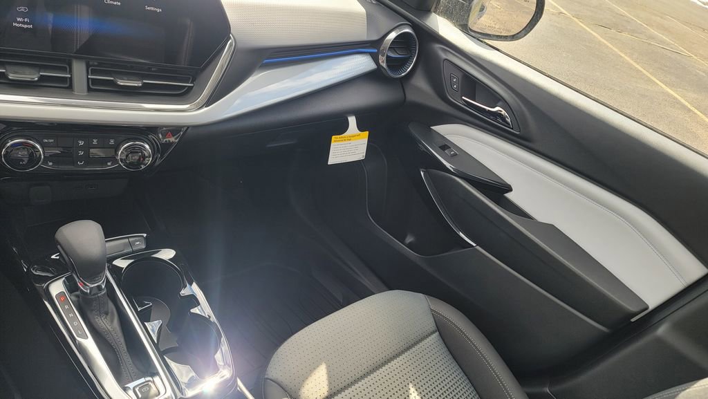 New 2026 Chevrolet Trax LT w/ Driver Confidence Package image 23