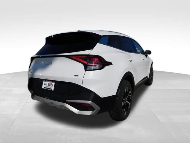 Used 2025 Kia Sportage EX image 8