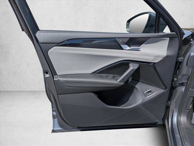 New 2026 Volkswagen Tiguan SE image 21